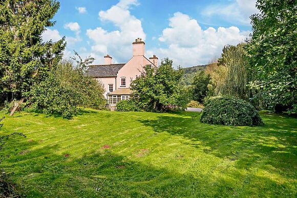Gilestone Farmhouse