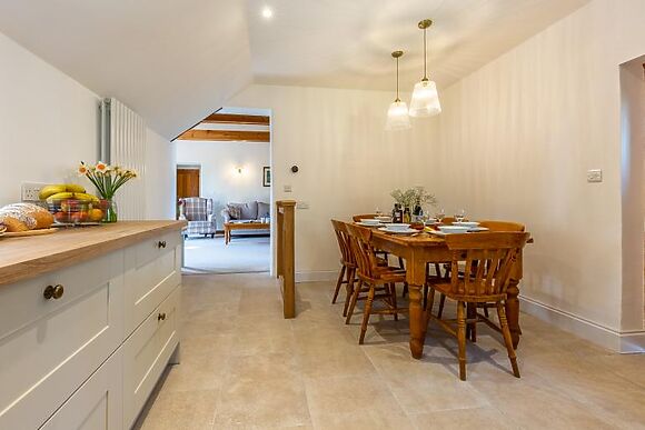 Lakeside Byre