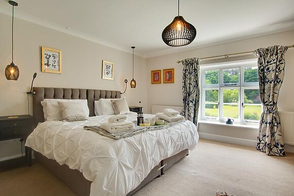 Bizewell Farmhouse