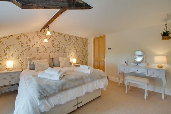 Bizewell Farmhouse