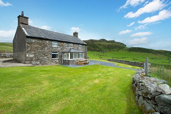 Cwm Mawr