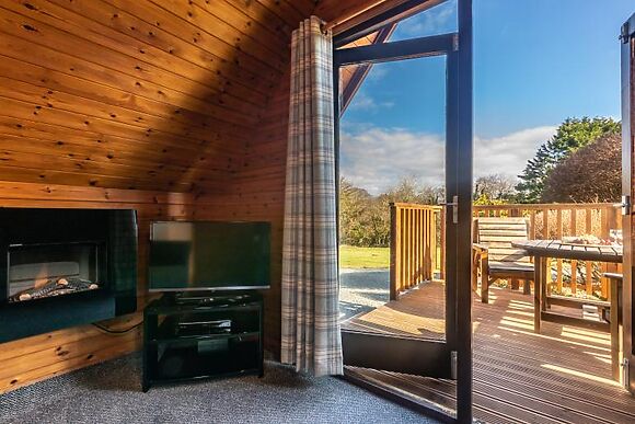 Lakeside Retreat