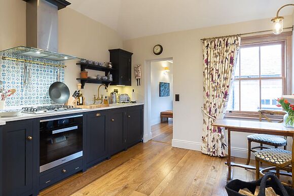 Mole End And Garden Lodge