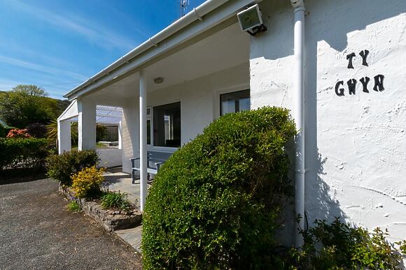Ty Gwyn