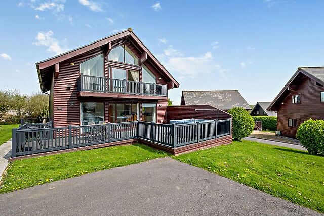 Polzeath Lodge 11
