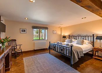 Sessile Lodge