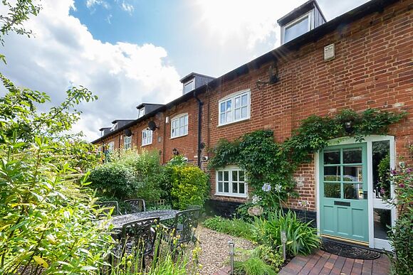 5 River Lane