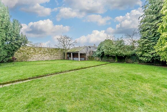 Elton House