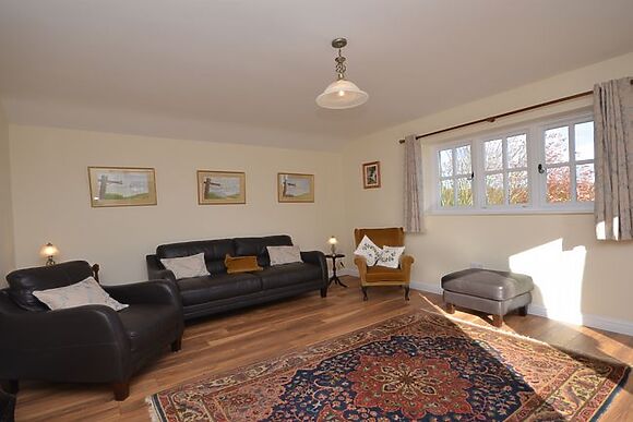 Little Roseveth Jasmine Cottage
