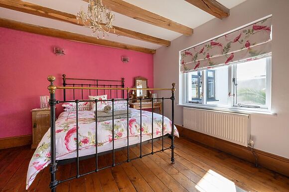 Wall Cottage Group