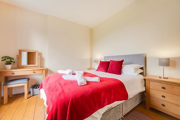 Green Grove Farmhouse