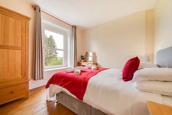 Green Grove Farmhouse