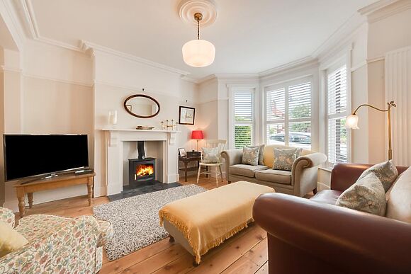 23 Stradbroke Road
