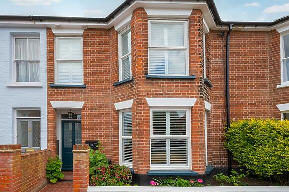 23 Stradbroke Road