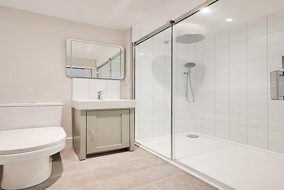 23 Stradbroke Road
