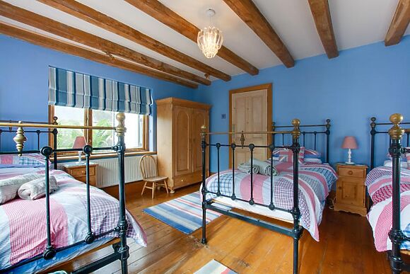 Wall Cottage
