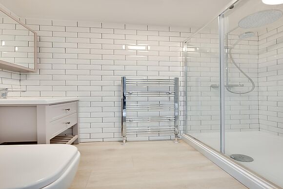 The Upper Crust Apartment