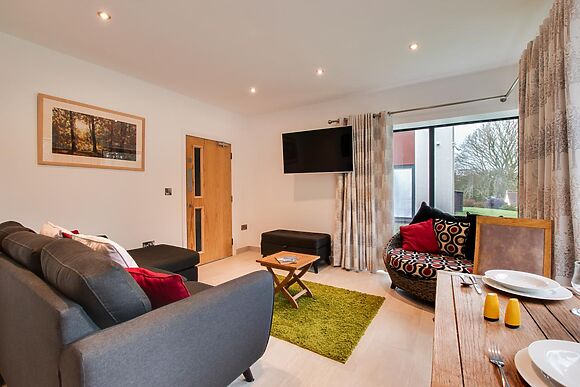 Twin Lakes Annexe