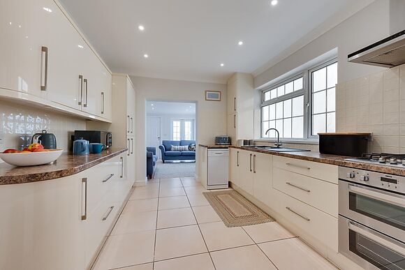 6 Woodville