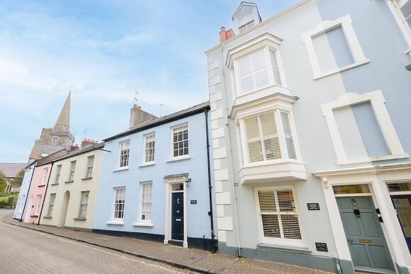 Chart House Sleeps 6