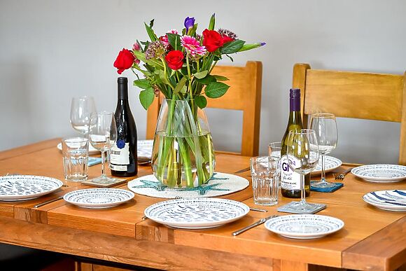 The Grain Store Plas Llwyndu