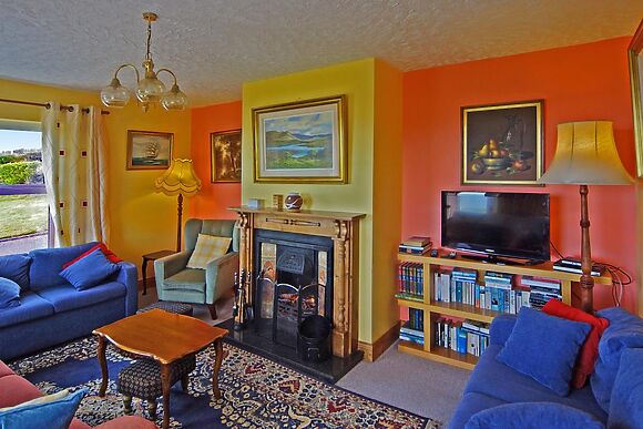 Spacious Lodge for 12 in Waterville