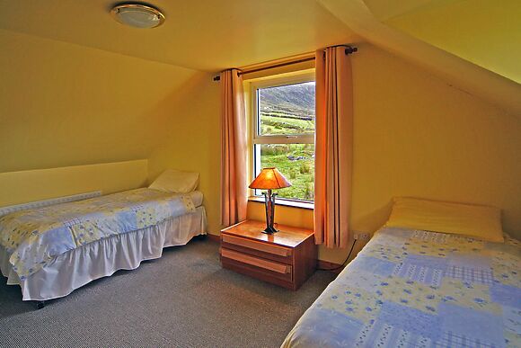 Spacious Lodge for 12 in Waterville