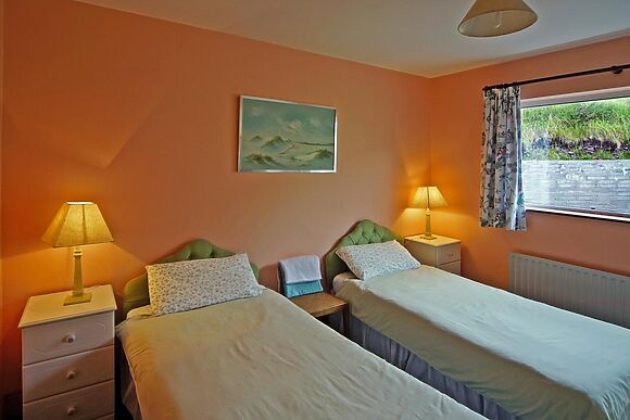 Spacious Lodge for 12 in Waterville