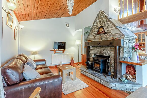Spacious Bungalow for 8 in Ardgroom Village