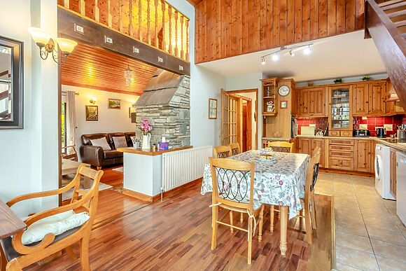 Spacious Bungalow for 8 in Ardgroom Village