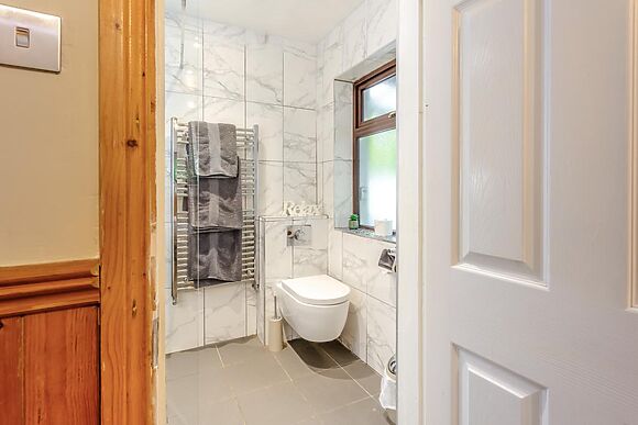 Spacious Bungalow for 8 in Ardgroom Village