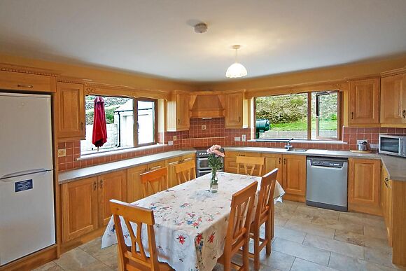 Large House for 8 in Inch