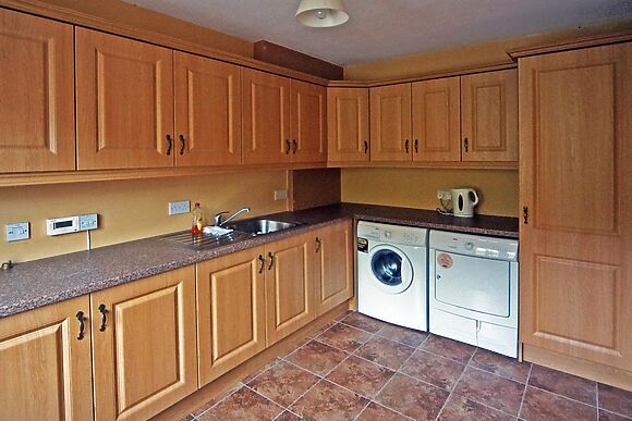Large House for 8 in Inch
