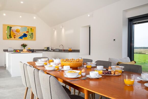 Spacious Lodge for 8 in Wells-next-the-Sea