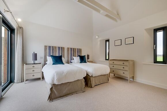 Spacious Lodge for 8 in Wells-next-the-Sea