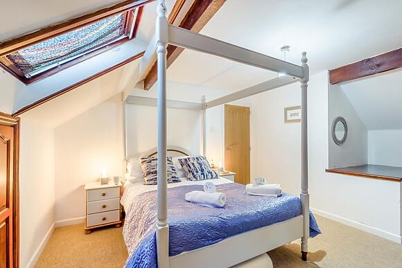 Hunters Hollow St Florence