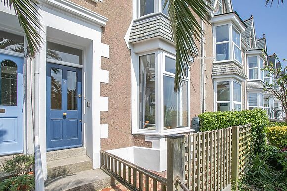 House for 8 in St Ives