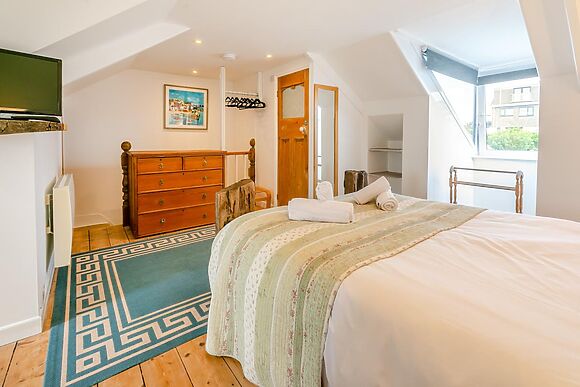House for 8 in St Ives