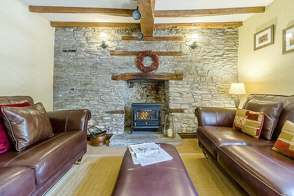 Spacious Cottage for 8 in Hay-on-Wye