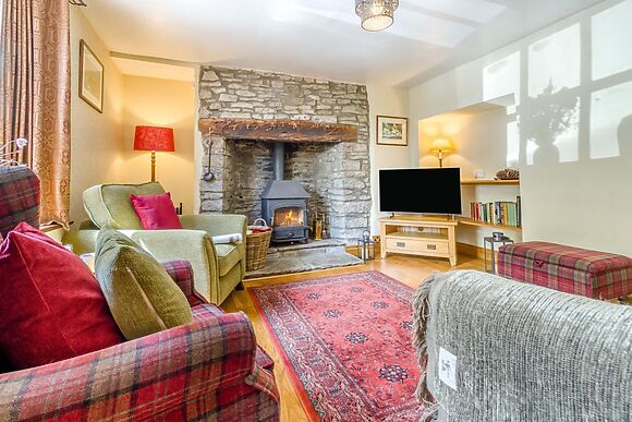 Spacious Cottage for 8 in Hay-on-Wye