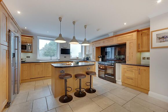 Large Hall for 15 in Llanrhidian