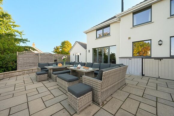 Large Hall for 15 in Llanrhidian
