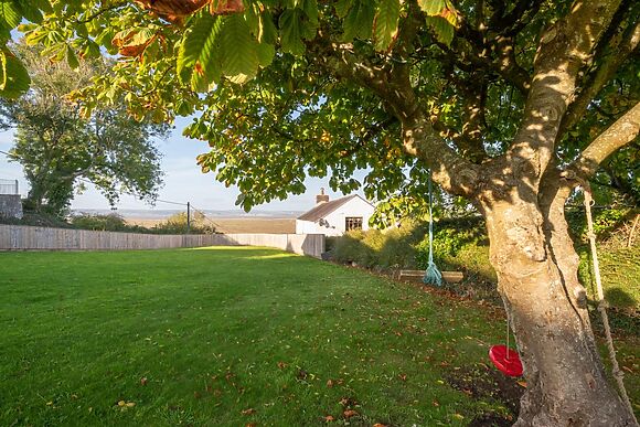 Large Hall for 15 in Llanrhidian