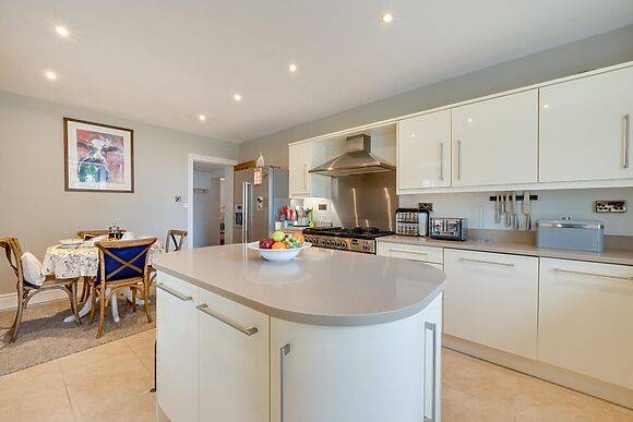 Spacious House for 8 in Brithdir