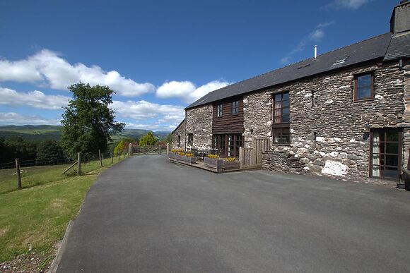 Large Cottage for 12 in Cemmaes