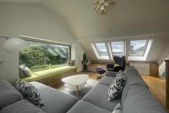 Large Cottage for 12 in Cemmaes