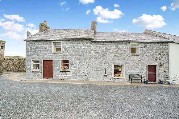 18th-Century House for 8 in Tubber