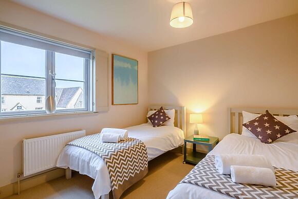 Spacious House for 8 in Weybourne
