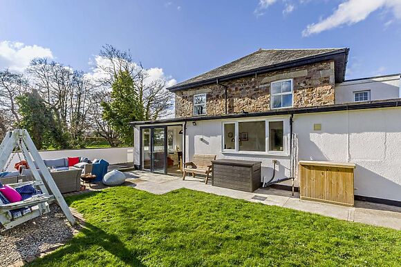 Helebridge House