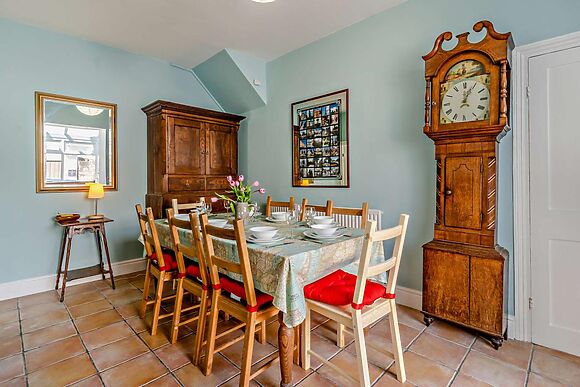 House for 8 in Mumbles